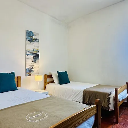 Strip Ii By Check-in Portugal * אלבופיירה