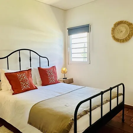 Strip Ii By Check-in Portugal 阿尔布费拉